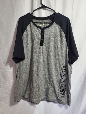 Distillery Men’s Grey & Black Henley Raglan Shirt, Size XXL